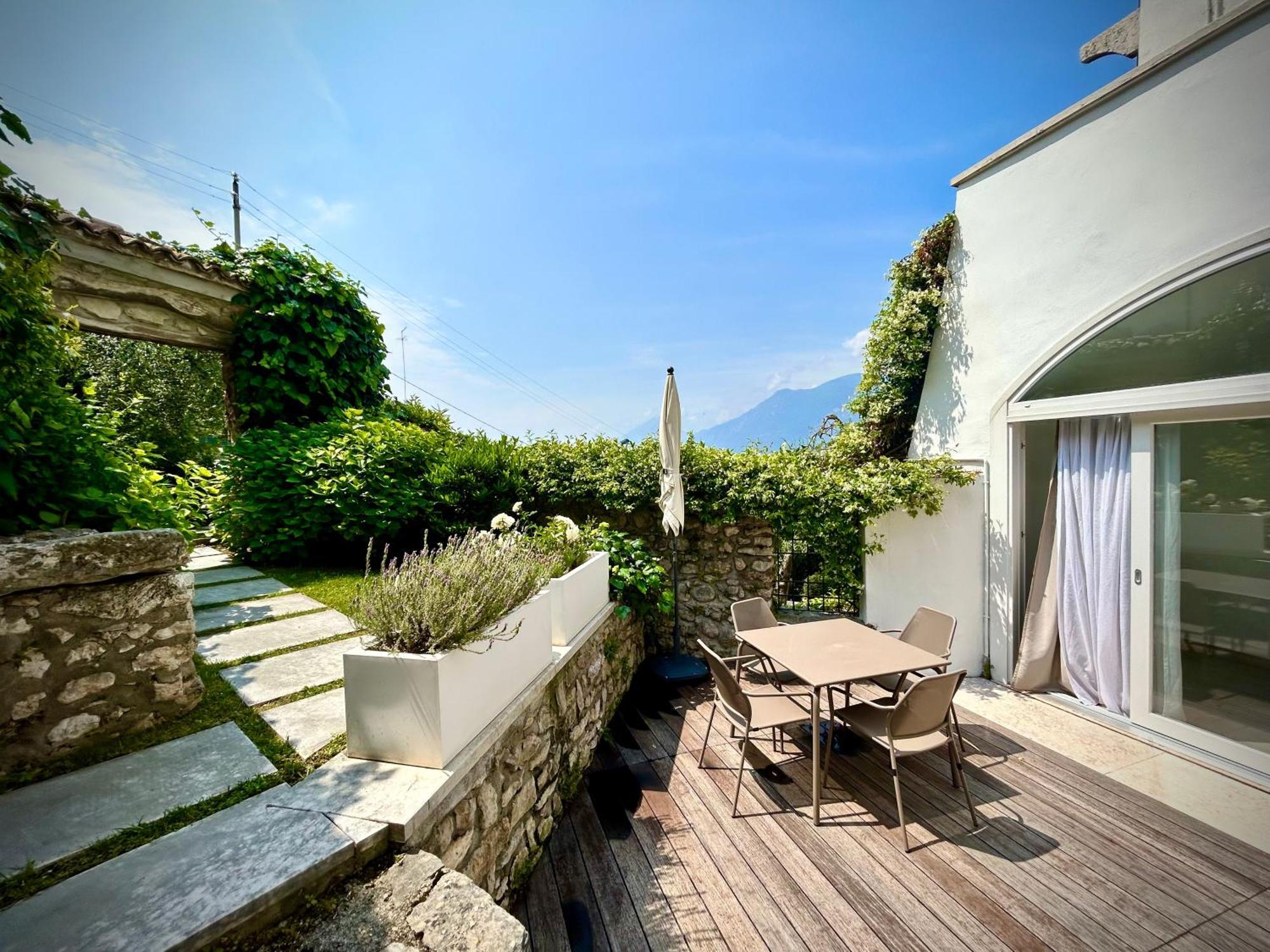 Villa Borgo Borago Brenzone sul Garda Zimmer foto