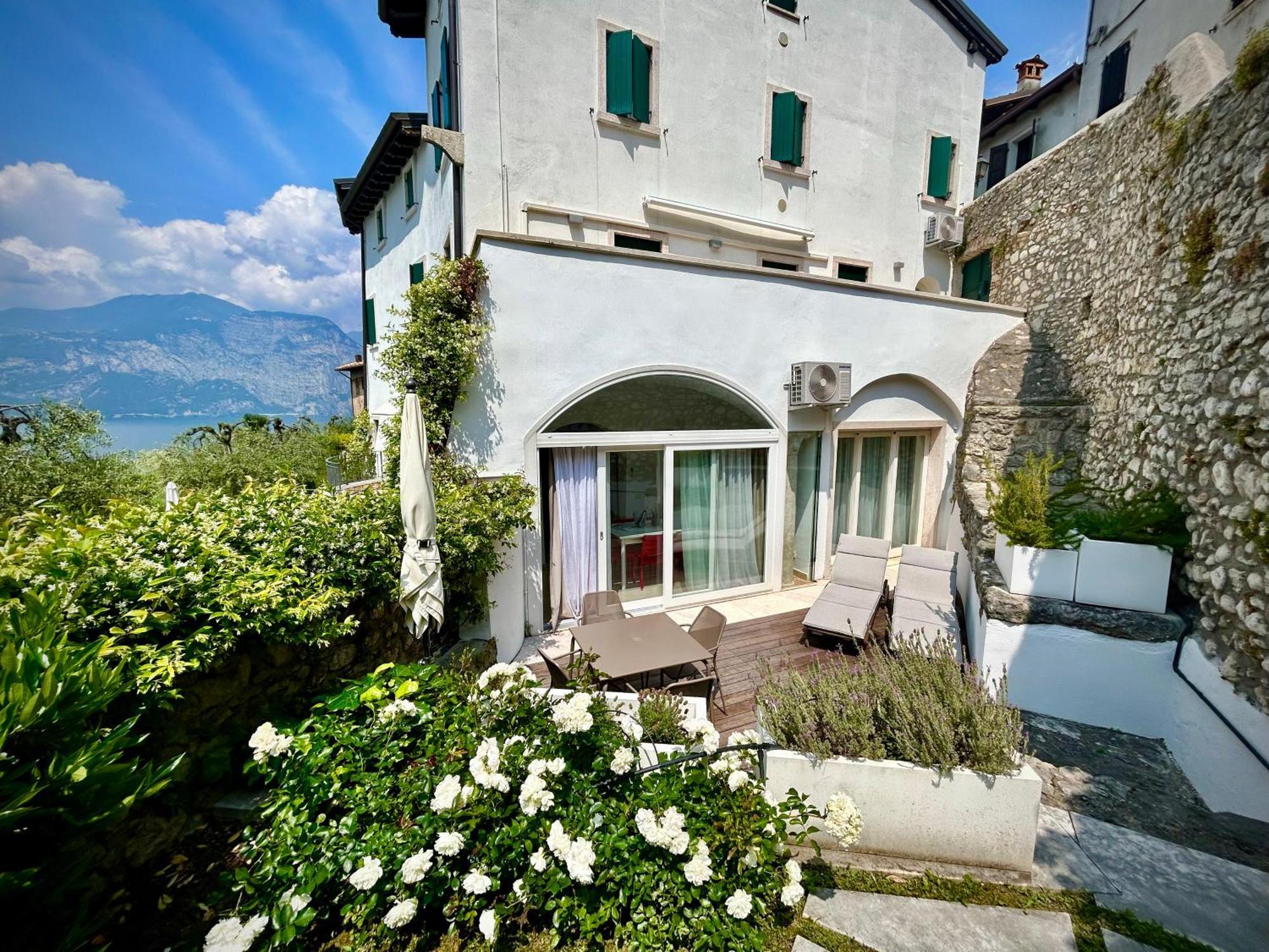 Villa Borgo Borago Brenzone sul Garda Zimmer foto